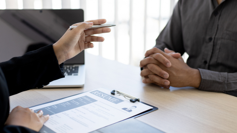 5 Reasons Why Renewable Energy Companies Need Specialized Recruiters